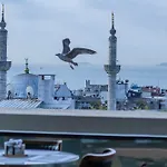 Hotel Lions Royal 4*