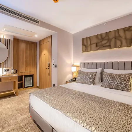 Lions Royal 4* Стамбул