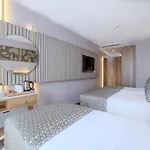 Hotel Lions Royal