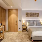 Lions Royal Hotel 4*