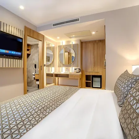 Hotel Lions Royal Estambul