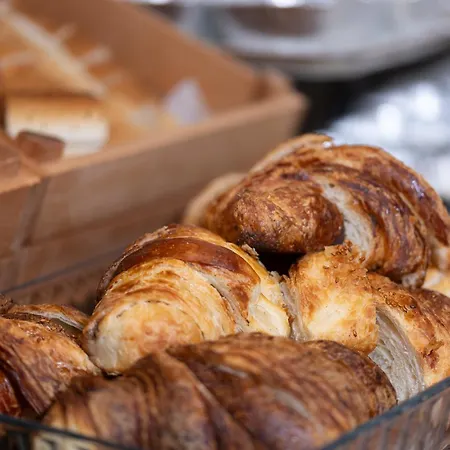 Отель Lions Royal 4*