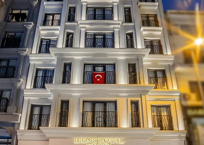 Hotel Lions Royal 4*