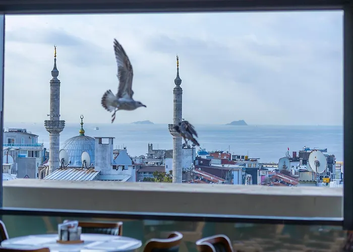 Hotel Lions Royal 4*