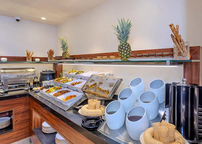 Hotel Lions Royal 4*