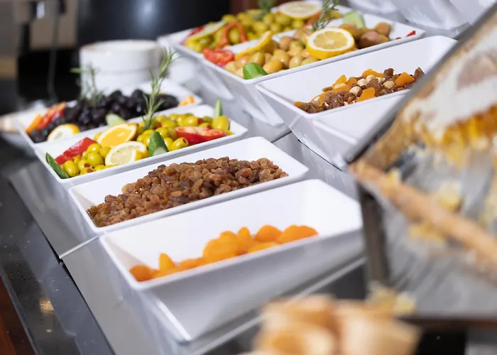 Lions Royal Hotel 4*