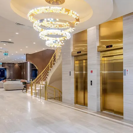 Hotel Lions Royal 4*