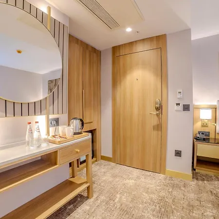 Otel Lions Royal İstanbul