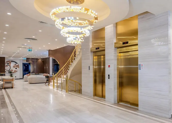 Hotel Lions Royal 4*