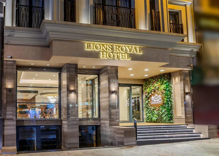 Lions Royal Hotel 4*